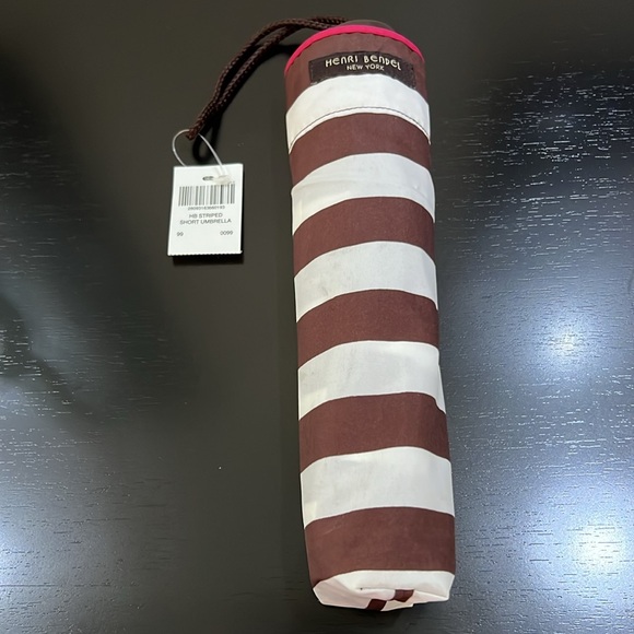 HENRI BENDEL STRIPED SHORT UMBRELLA WITH SLEEVE - Picture 6 of 6